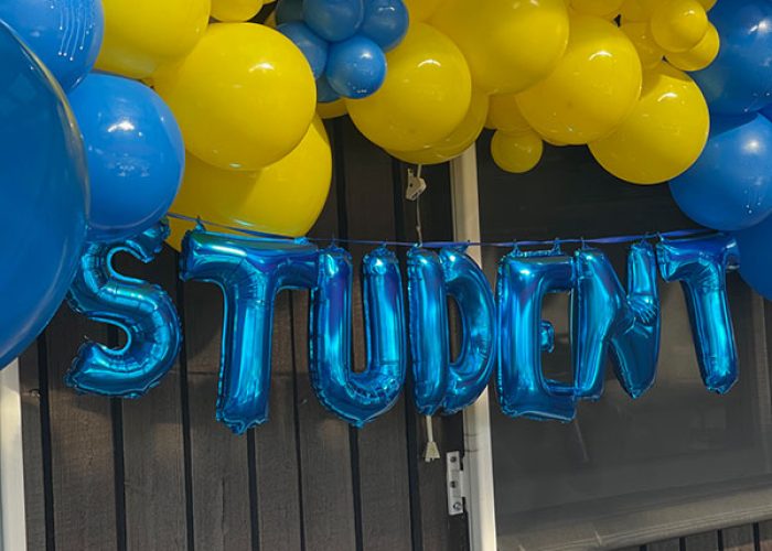 Student ballonger.